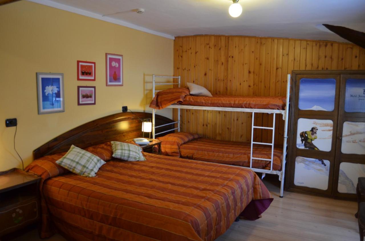 Hotel Savoy Colle Sestriere Szoba fotó
